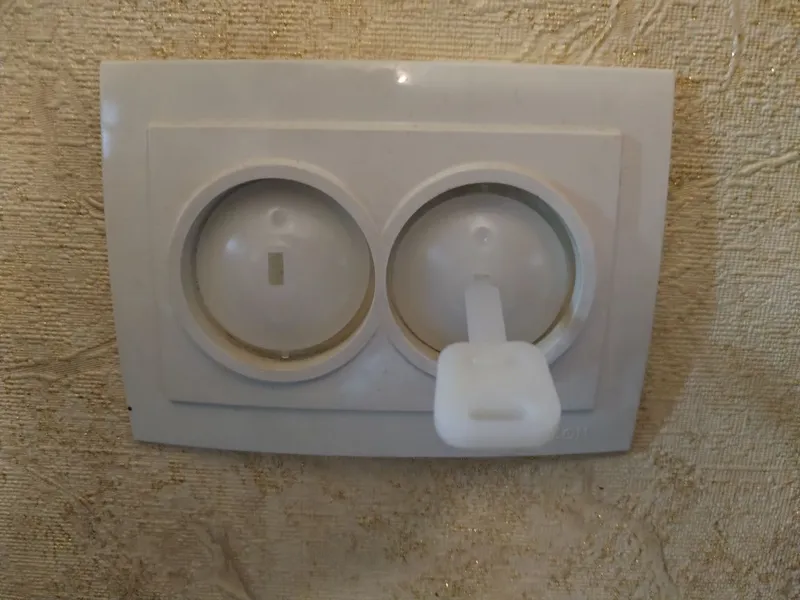 Защита и безопасность детей от  розетки — фото 3