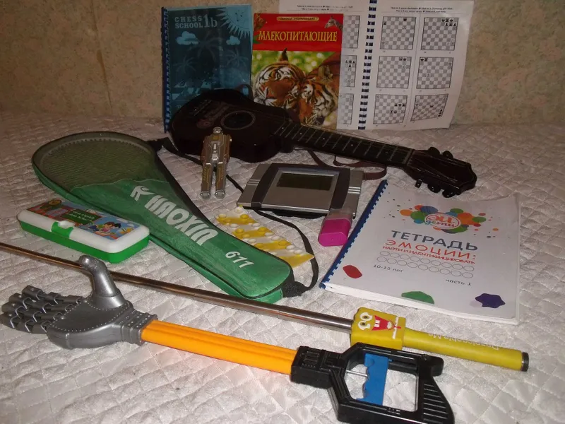 Детские игрушки и энциклопедия