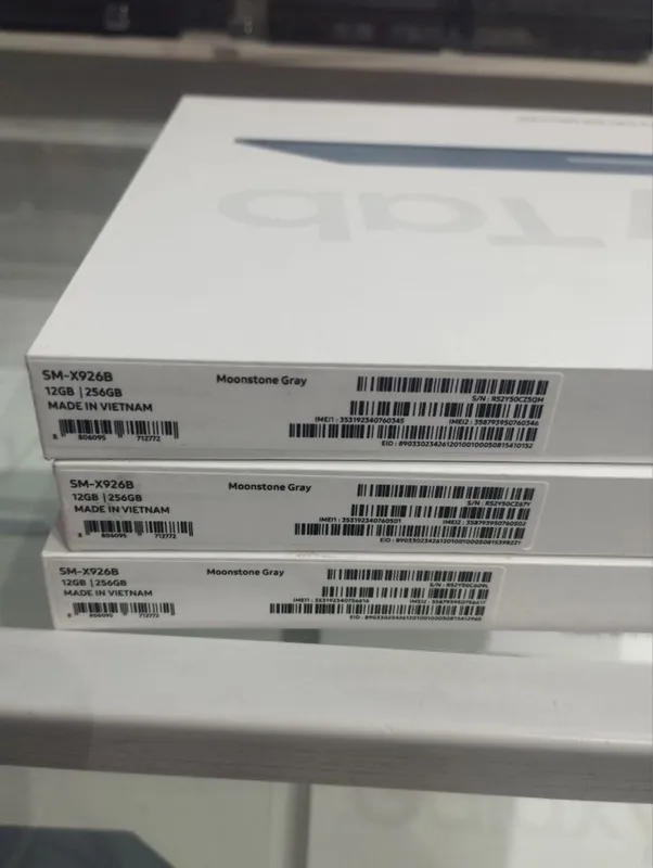 Samsung Galaxy Tab S10 Ultra Wi‑Fi + клавиатура 12/256 2 Samsung Galaxy Tab S10 Ultra Wi‑Fi + клавиатура 12/256 2