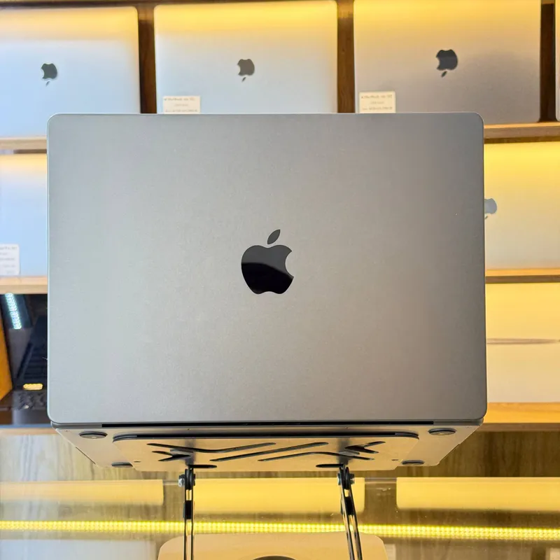 MacBook Pro M1 Pro (2021) 2 MacBook Pro M1 Pro (2021) 2