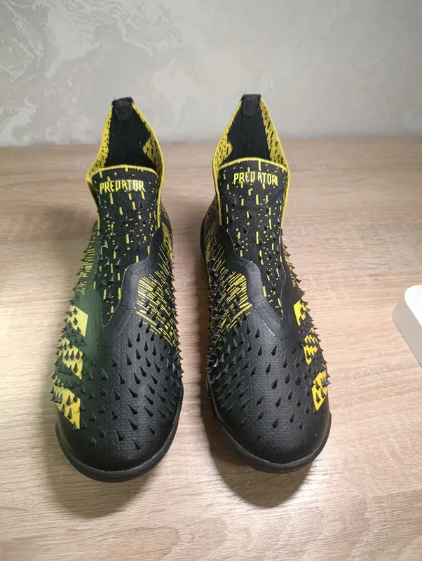 Adidas Predator сорokonojkalar 2