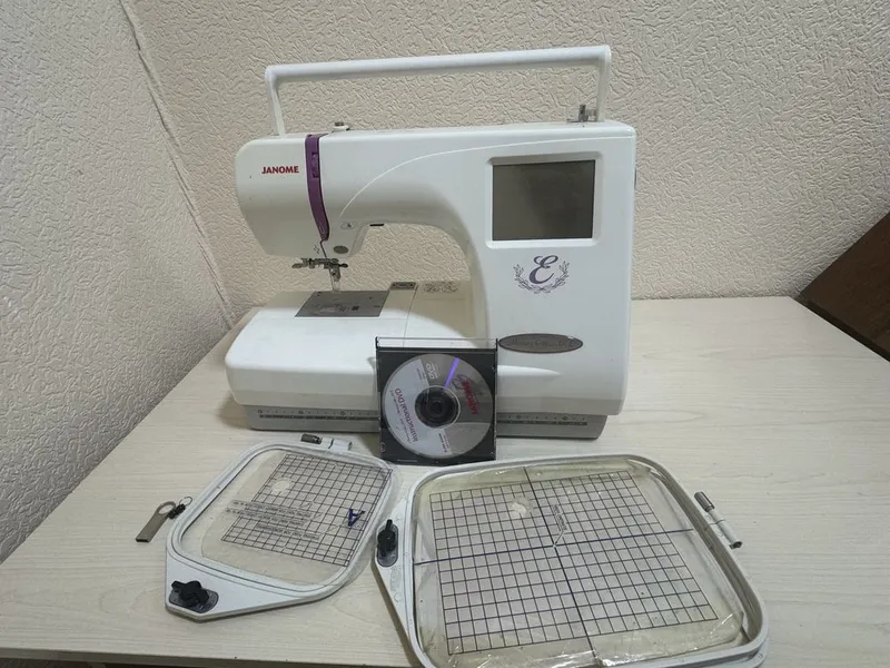 Janome 350 E popur vishivka 7 ta kuylak tikilgan Chnx — фото 2