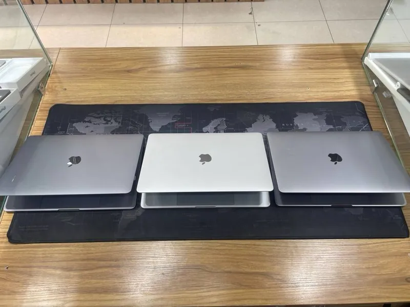 Macbook pro, 16gb-1TB-2016, 8gb-512gb-2017, 8gb-1TB-2018, + zaryadka — фото 3