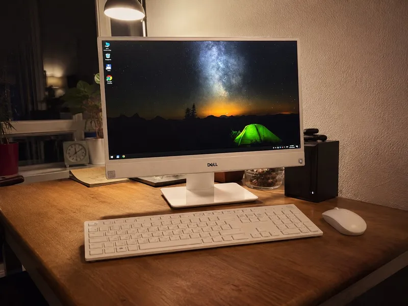 Dell Inspiron 24 3000 Intel Core i3 7th Gen