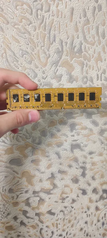 Оперативная память DDR3 4GB 1600 цена договорная — фото 1