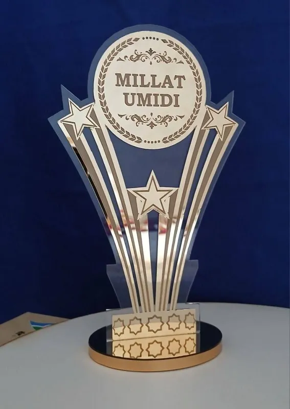 Statuetka, medal, kubok, esdalik nishoni 2 Statuetka, medal, kubok, esdalik nishoni 2