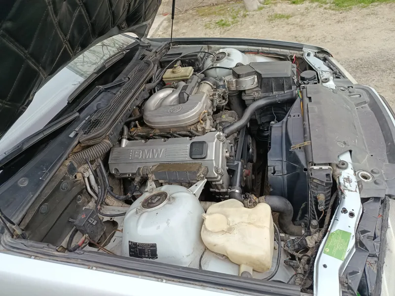 BMW E36 6 BMW E36 6