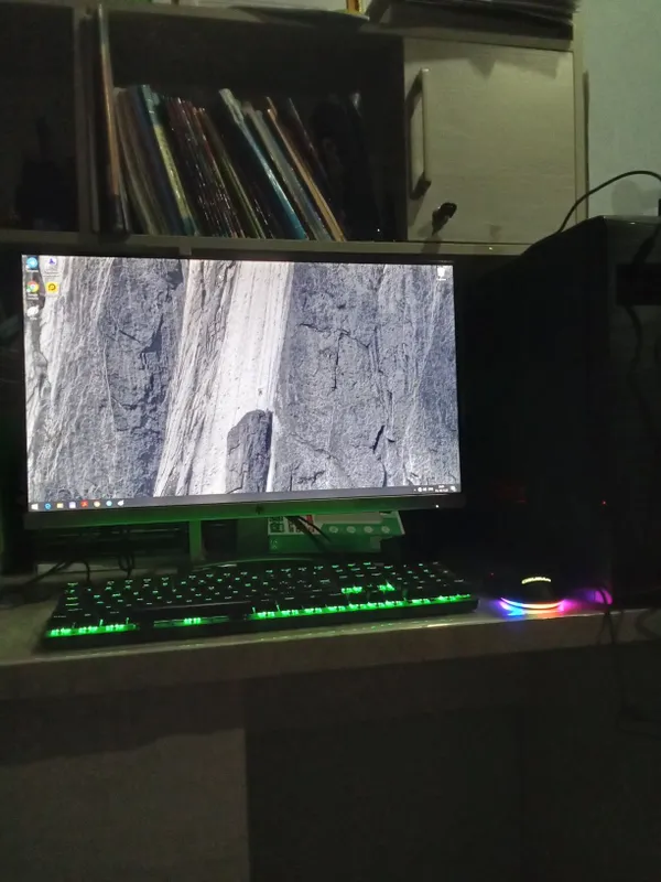 Продаётся мощный ПК, цена 250$, корпус RGB 3 Продаётся мощный ПК, цена 250$, корпус RGB 3