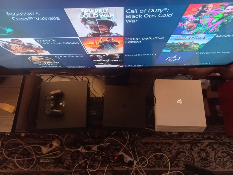 PS4 pro ideal holati djoystik bor o'yinlar yozilgan slim va pro bor. — фото 3