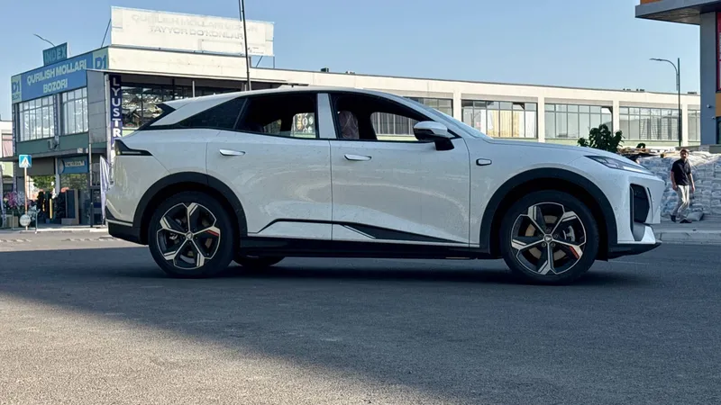 Deepal S07 EV (2026) – 630 km yuradi, Yangi! 3 Deepal S07 EV (2026) – 630 km yuradi, Yangi! 3