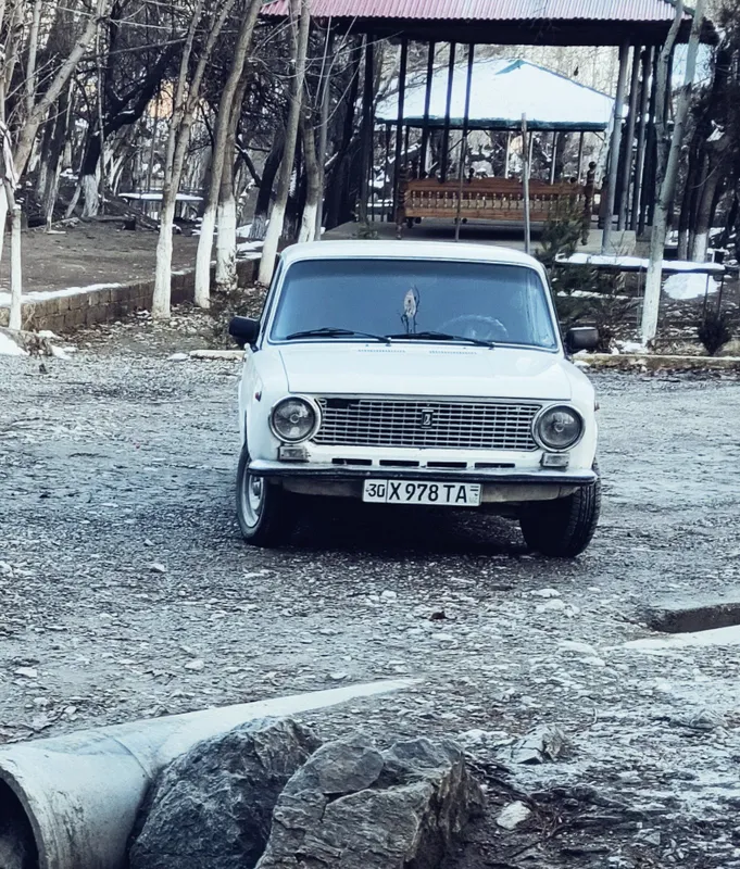Vaz 21011 ideal holatda