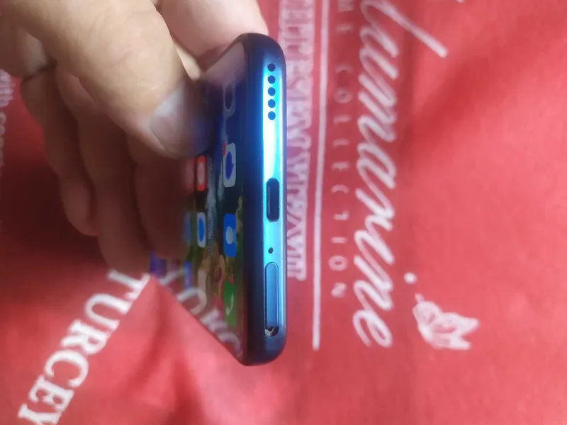 Продаеться телефон Honor 50 lite 8