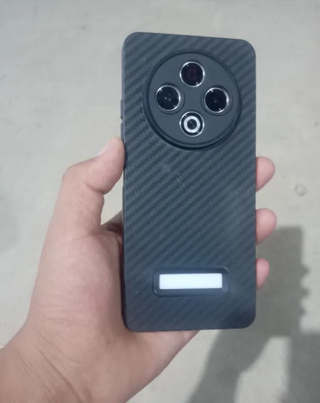 TECNO SPARK 30 PRO 1