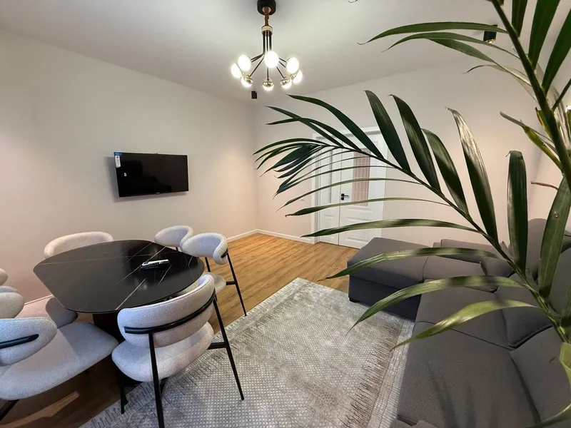 ЖК Баку: 2-комнатная 60 м² с новым ремонтом — фото 1 ЖК Баку: 2-комнатная 60 м² с новым ремонтом — фото 1