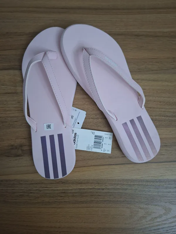 Adidas. Сланцы женские. 3 Adidas. Сланцы женские. 3