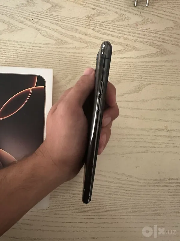 Iphone 11 pro max 256 taliy 1 Iphone 11 pro max 256 taliy 1