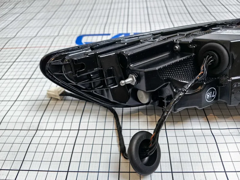Leapmotor C16 Л/П задняя фара с защитой OEM В наличии