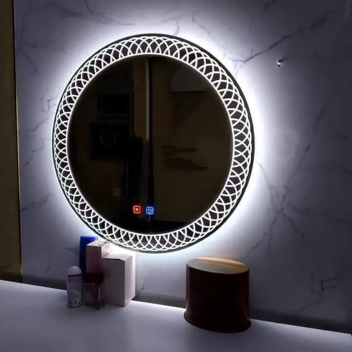 Sensorli led oynalar. Buglantirmaydigan funksiyali. 3 xil rang