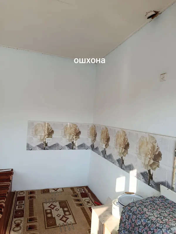 Navoiy Xatirchi tuman 6sotixlik hovli sotiladi 50$