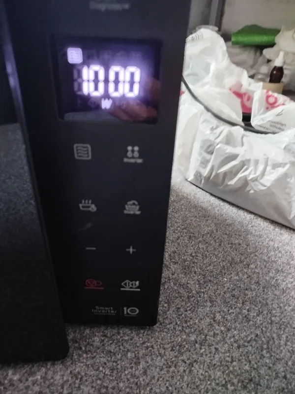 Микроволновка LG1000 ватт LG сотилади — фото 1