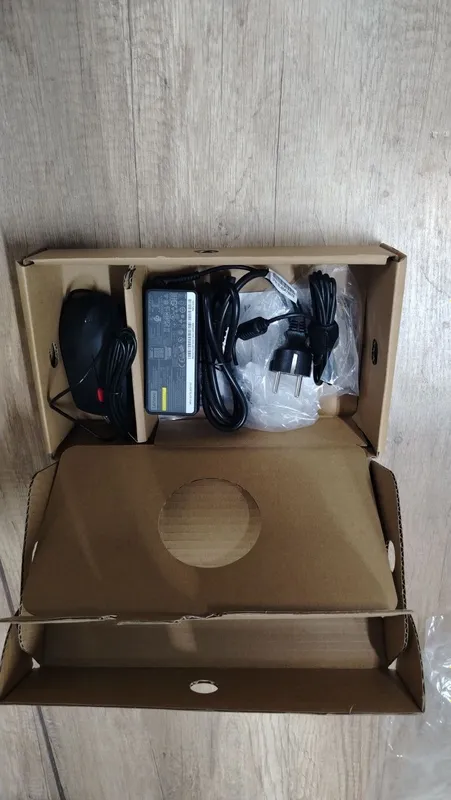 Моноблок Lenovo V30a 22IIL AIO 6 Моноблок Lenovo V30a 22IIL AIO 6