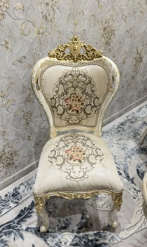 Ореховый стол и стулья BELLEZZIO на 12 персон, можно использовать как дастархан 3 Ореховый стол и стулья BELLEZZIO на 12 персон, можно использовать как дастархан 3