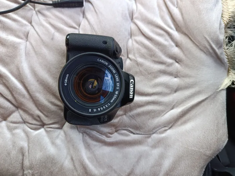 Canon 600D Camera — фото 1
