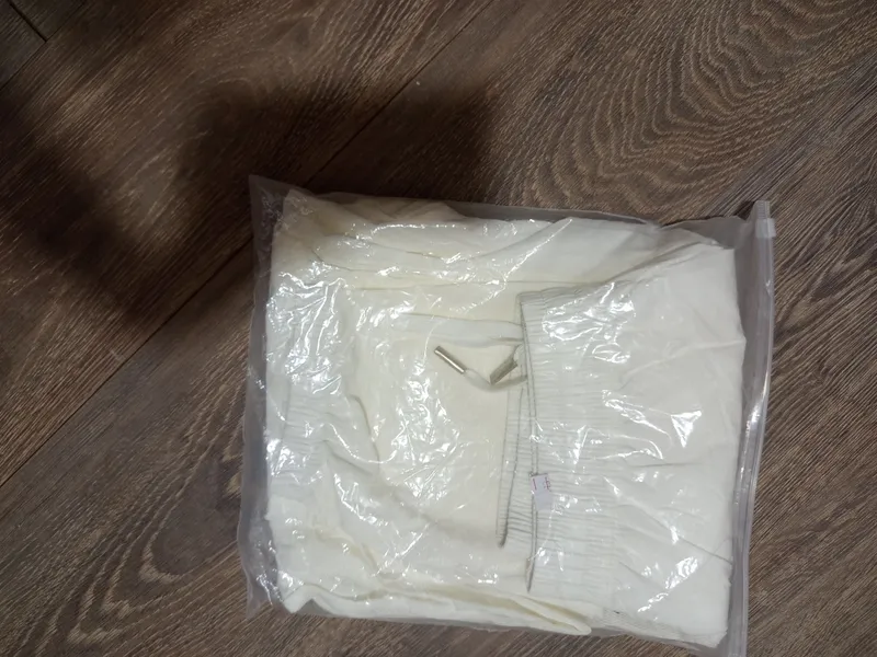 Новые спортивные брюки Новые спортивные брюки
