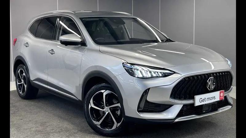 MG HS 5 местный современный кроссовер 1
