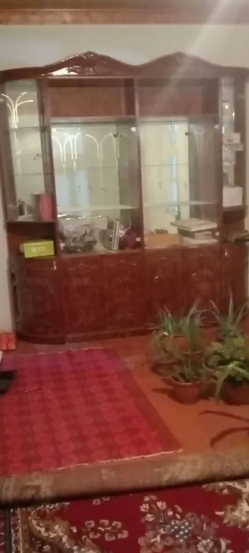 Mehmonxona uchun gorka holati yaxshi yangi