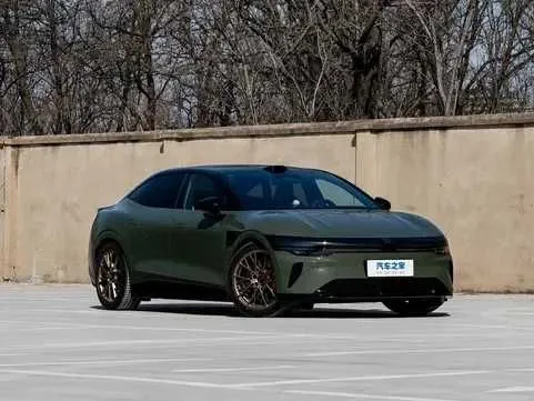 `BYD Zeekr 1ta mator 3 `BYD Zeekr 1ta mator 3