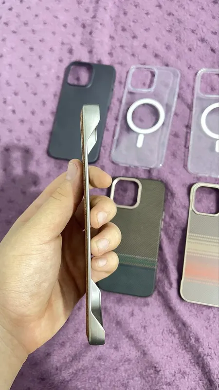 Iphone 16 pro max chexolar 3