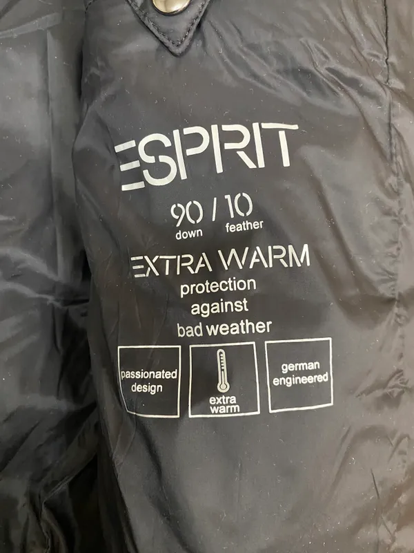 Esprit issiq kurtka-puxovigi 3 Esprit issiq kurtka-puxovigi 3