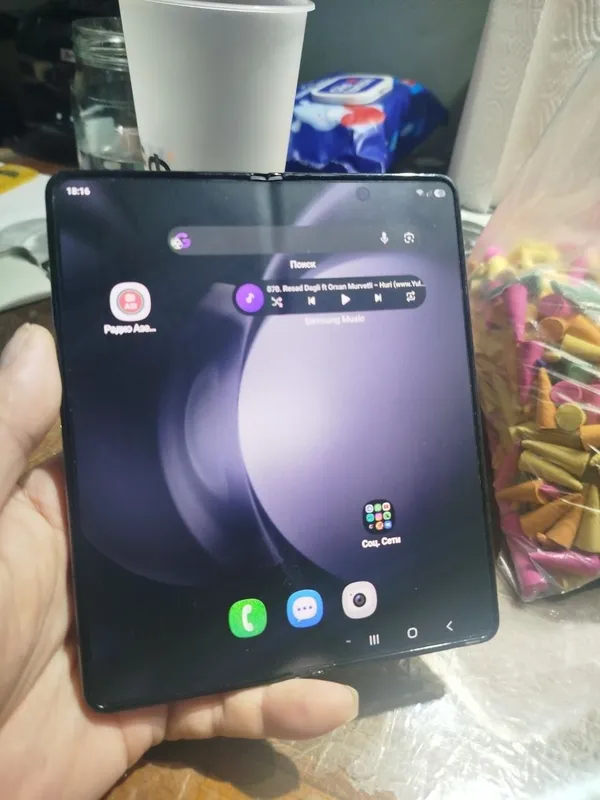 Samsung fold5 12/512 7 Samsung fold5 12/512 7
