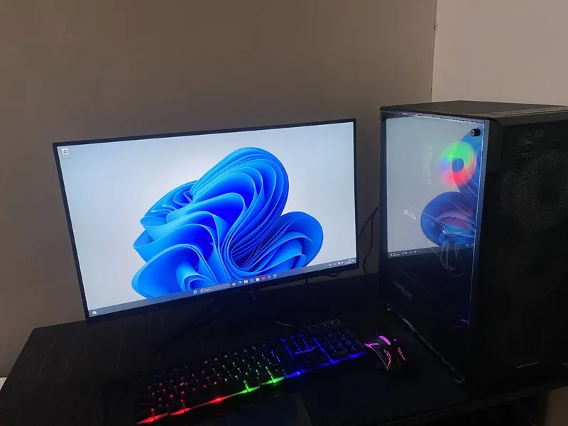 Kompyuter sotiladi o’yin va 3dmax uchun juda zo’r variant 1 Kompyuter sotiladi o’yin va 3dmax uchun juda zo’r variant 1