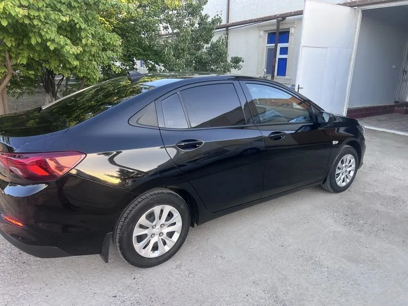 Onix ltz 2023 qora propan gazi bor — фото 3