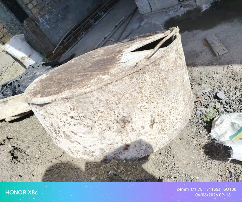 Beton meshalka, reduktir bilan matori yo'q shu turishi sotiladi