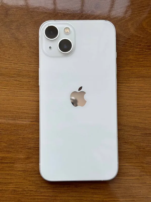 Продам Iphone 13