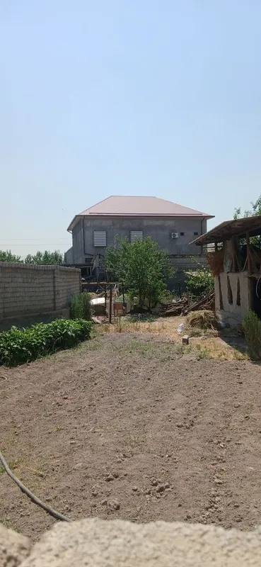 Quruq yer sotiladi srochni 2 sotix