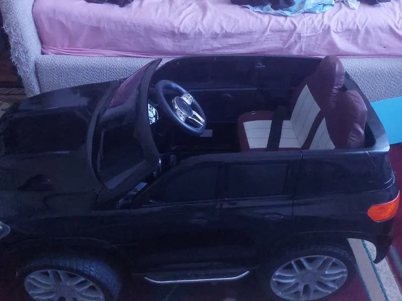 Bolalar uchun katta elektr mashina 4