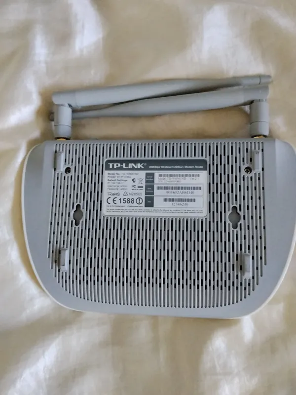 TP LINK router 2 TP LINK router 2