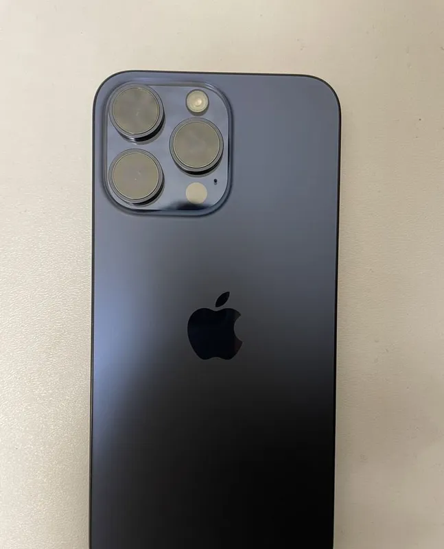 iPhone 15 Pro Max с заблокированным iCloud 1 iPhone 15 Pro Max с заблокированным iCloud 1