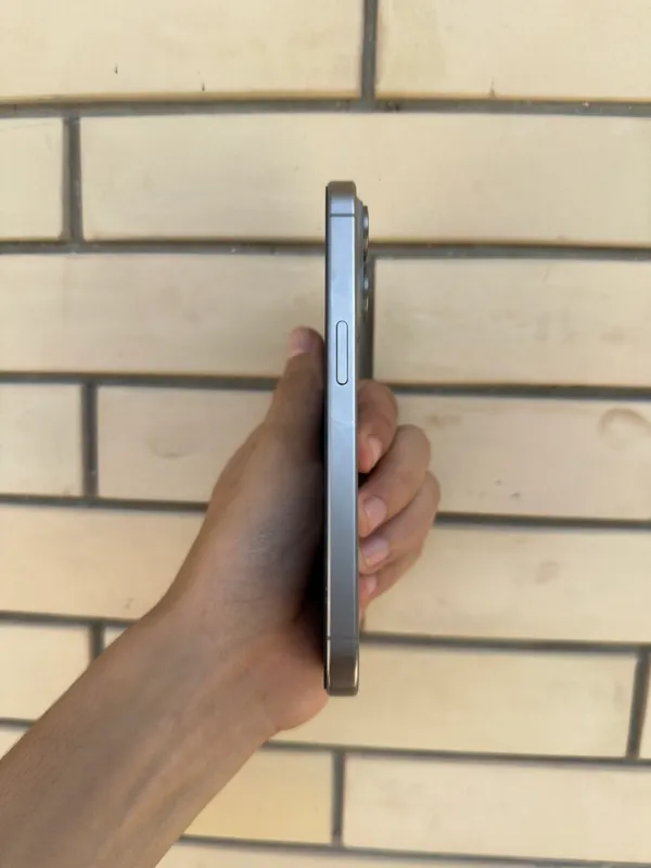 iphone 15pro 128gb rangi titanum 3 iphone 15pro 128gb rangi titanum 3