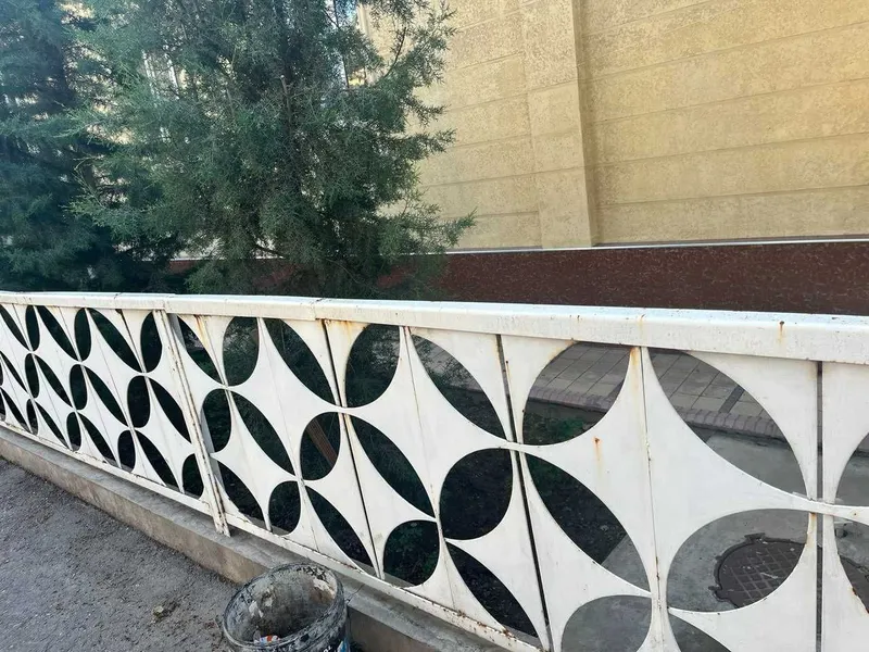 Эски решетка сотилади