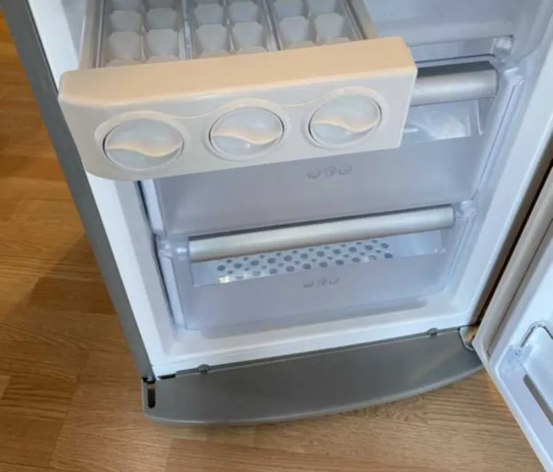LG оригинал Корея система NO-frost с табло экраном и дазатор для воды 8 LG оригинал Корея система NO-frost с табло экраном и дазатор для воды 8
