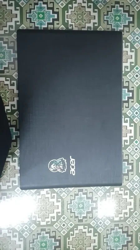 Acer Aspire E 17 1