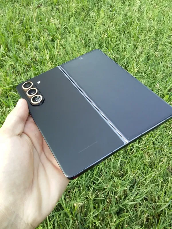 Samsung Galaxy Z Fold5 12/512 ГБ 7 Samsung Galaxy Z Fold5 12/512 ГБ 7