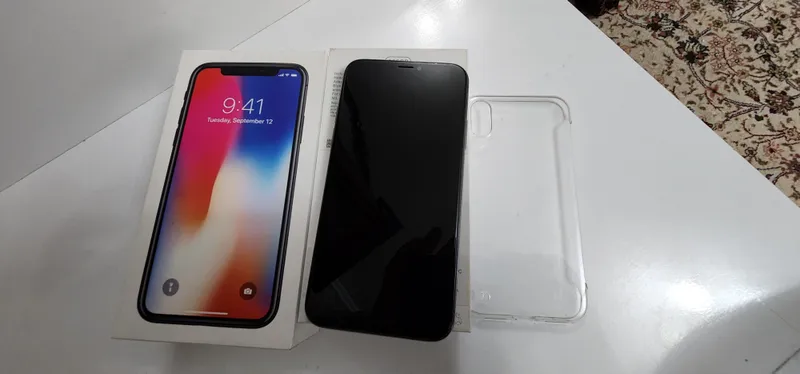 iphone X LL/A 256GB Karobka Dk aybi Face 4