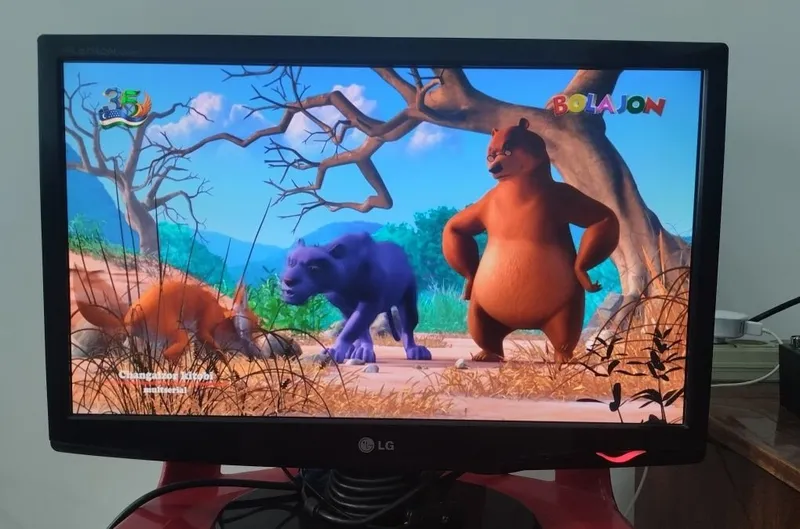 Телевизор Samsung LCD 22" 2 Телевизор Samsung LCD 22" 2