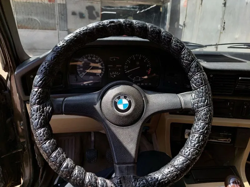 BMW E28 528i (Баварская версия) — фото 5